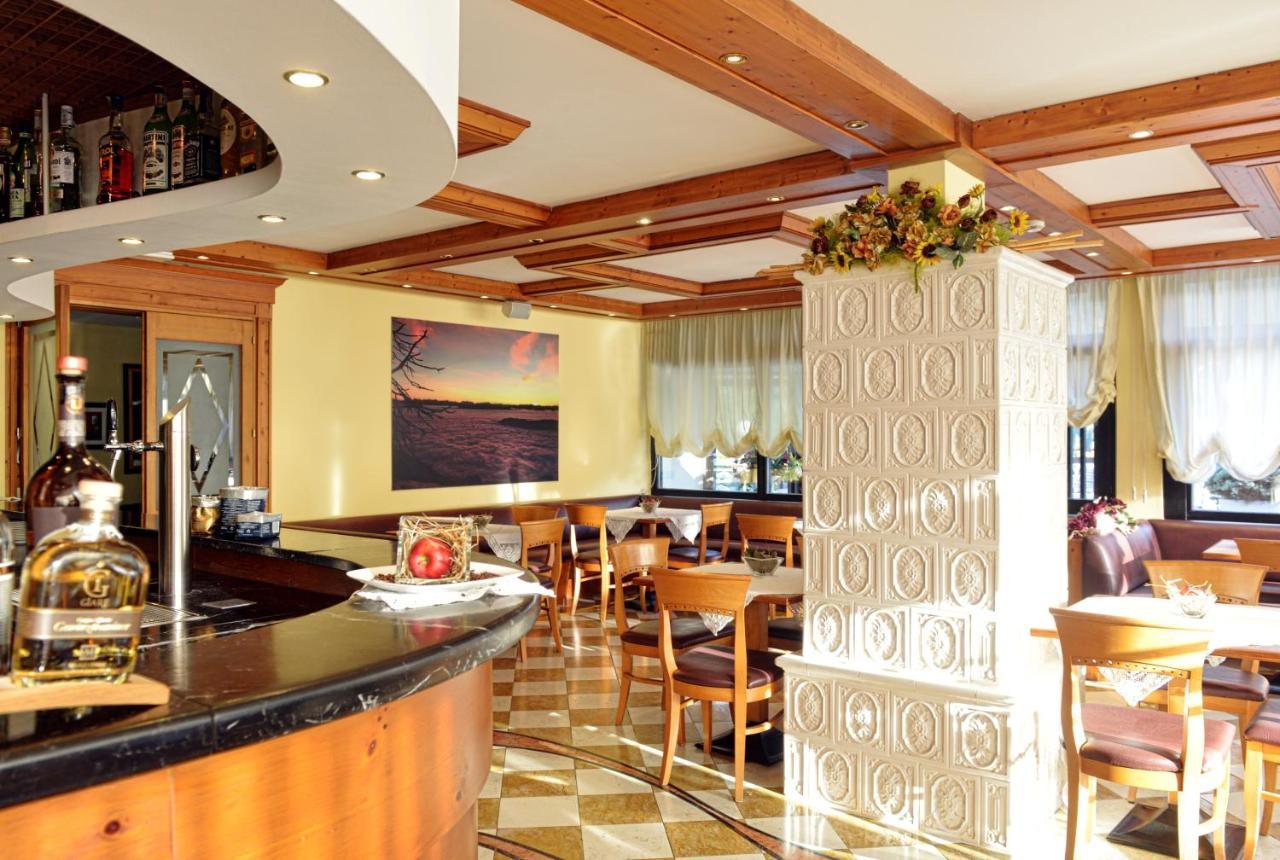 Pippo Hotel Terzolas エクステリア 写真